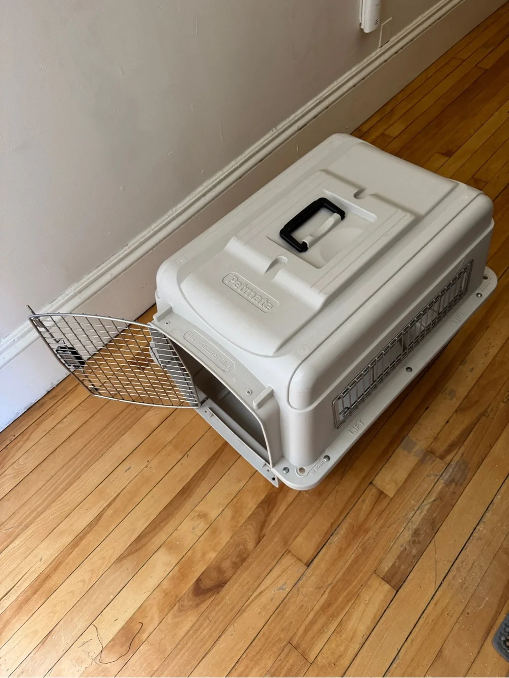 Petmate Vari Kennel Ultra Airline Compliant Dog Kennel